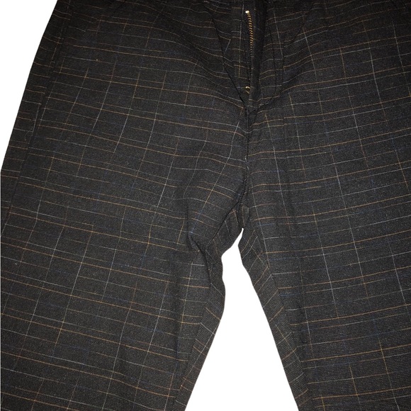 2 Pairs of Chino Pants - Picture 7 of 8